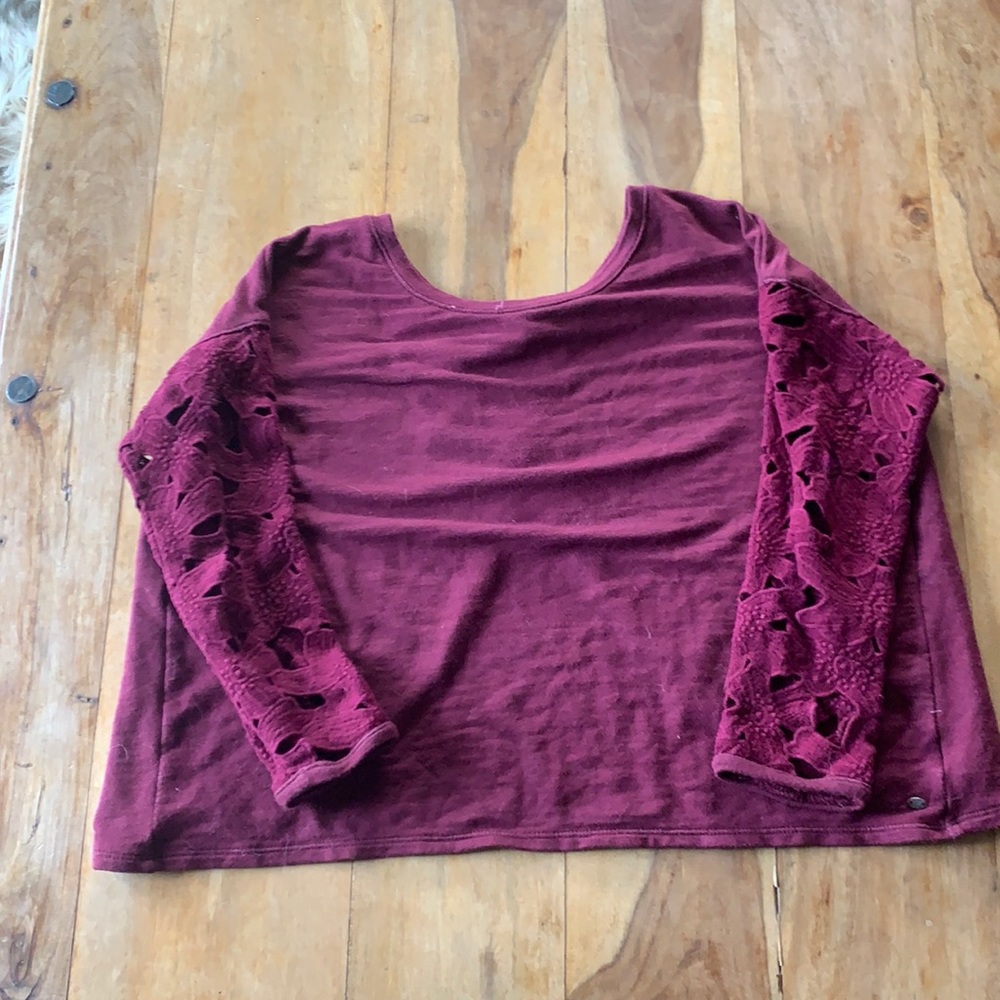 American eagle long sleeve shirt